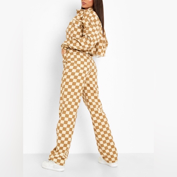NWT - BOOHOO TALL CHECKERBOARD PRINTED BOYFRIEND JEANS SIZE 6/M - Picture 15 of 15